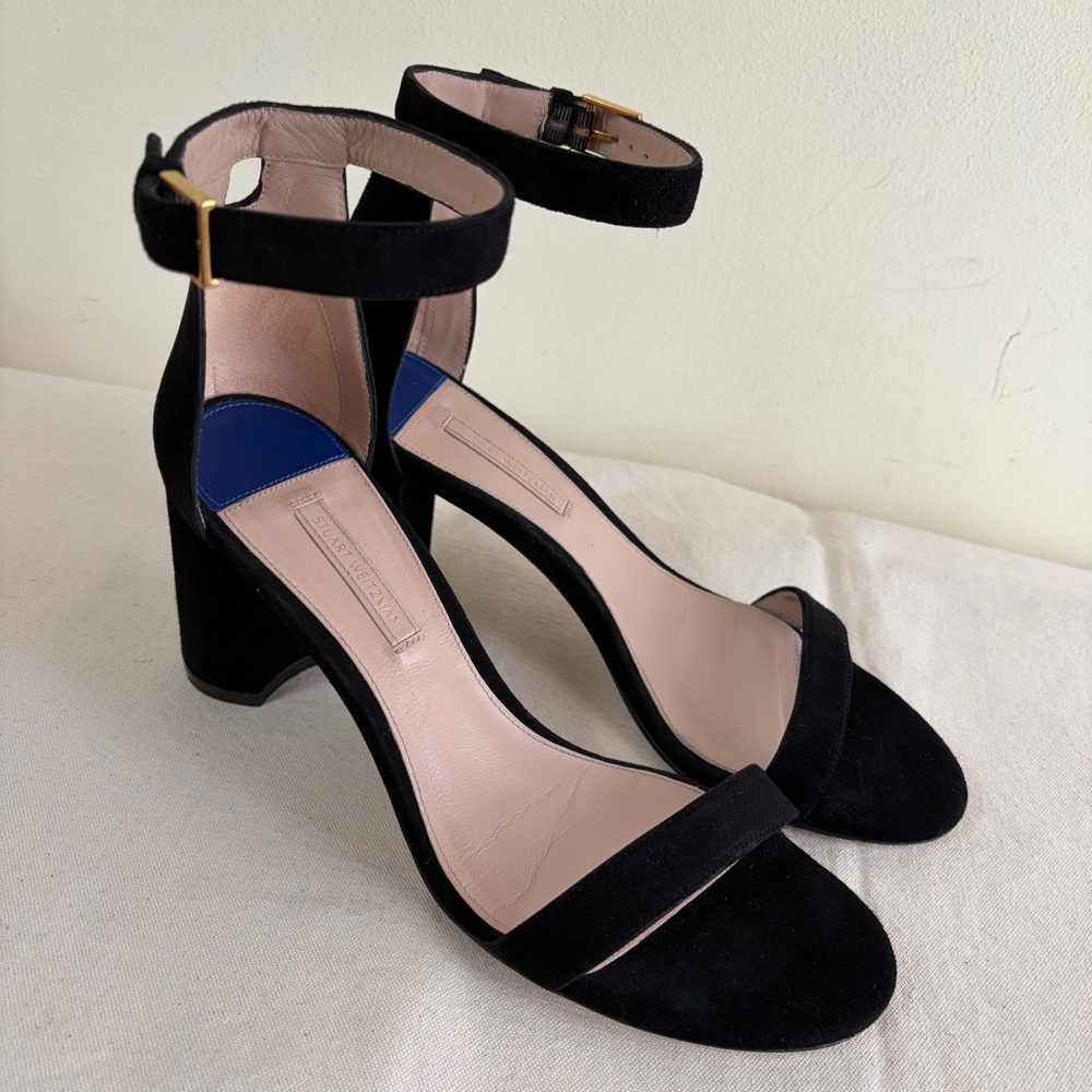 Stuart Weitzman sandals sz 8 Black Suede Ankle-Strap Block Heels